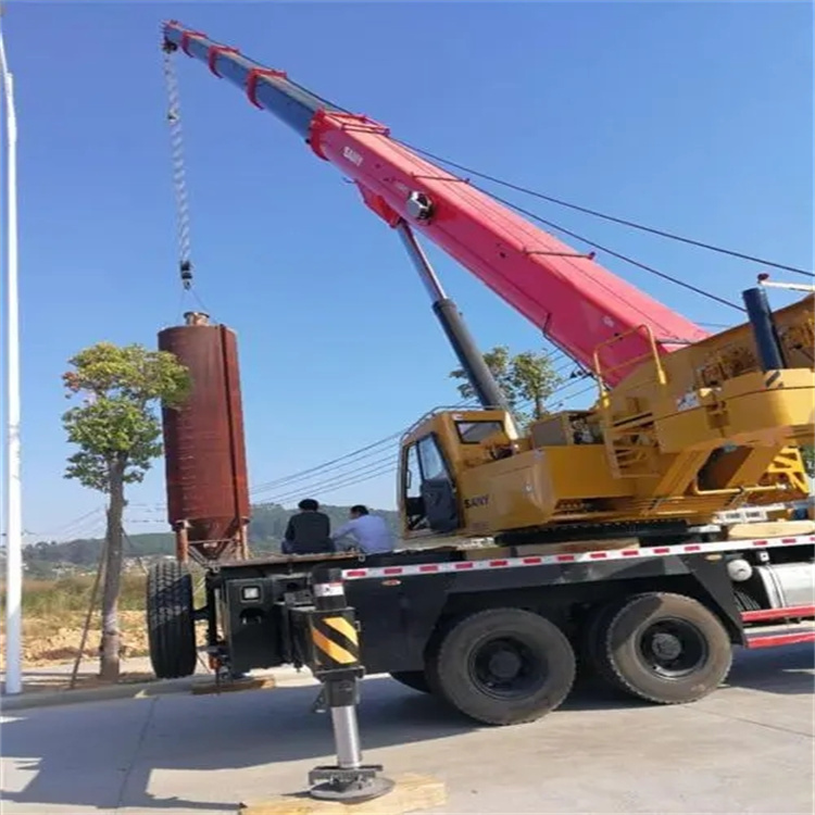 竹溪80吨吊车出租多少钱